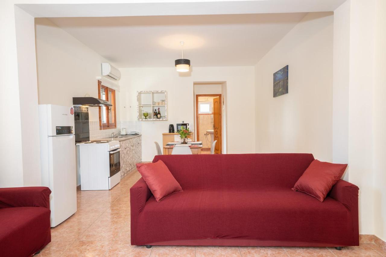 סבורונטה Afroditi Holiday Home - Yellow Apartment מראה חיצוני תמונה
